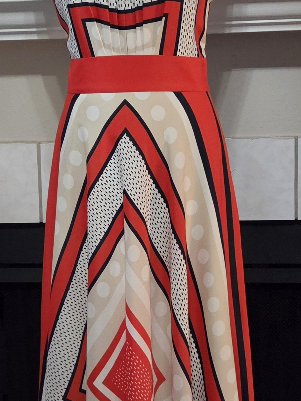 ✨ Stunner Alert! Eliza J Scarf Print Maxi Dress ✨